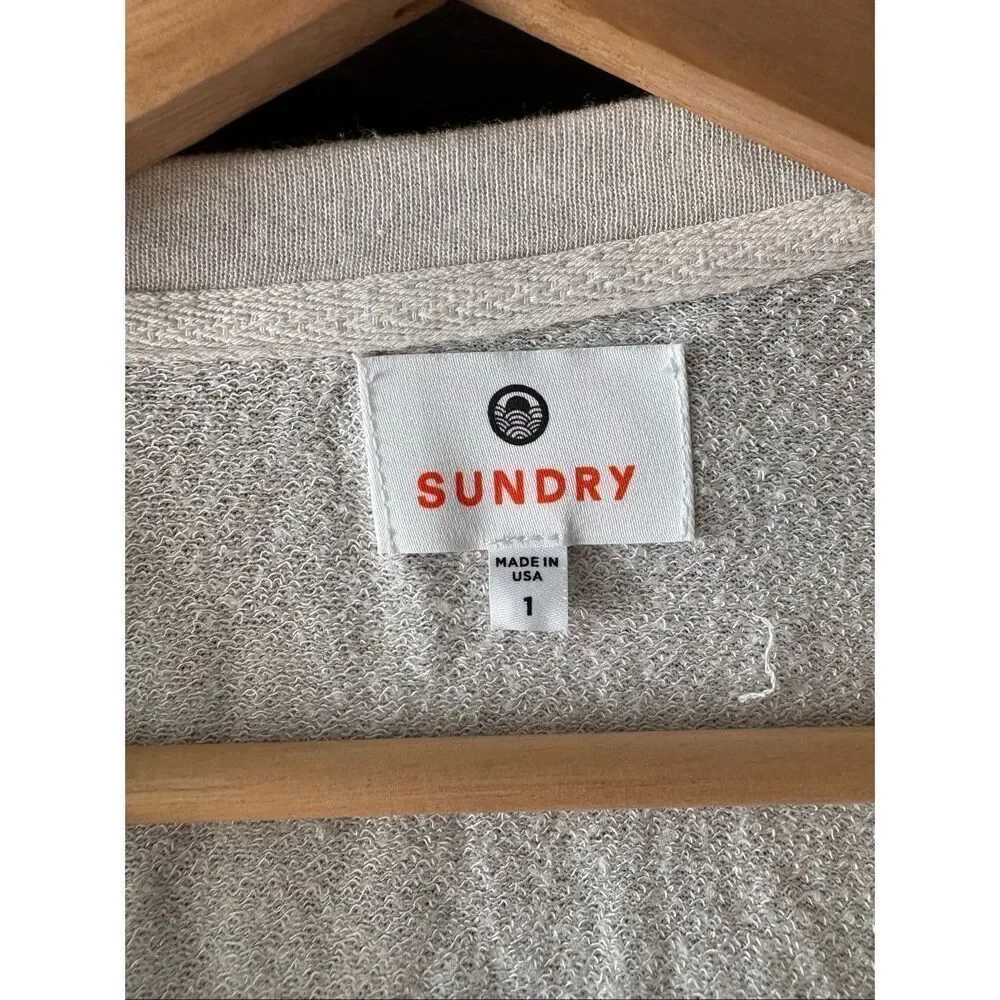 Sundry x Anthropologie Star & Heart Sweatshirt In Tan Size 1 / Small